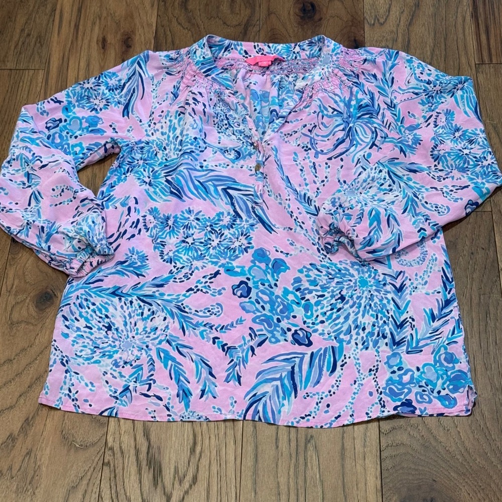 Lilly Pulitzer Elsa Silk Top Pink Blue Seahorse Print Smocked Blouse Small